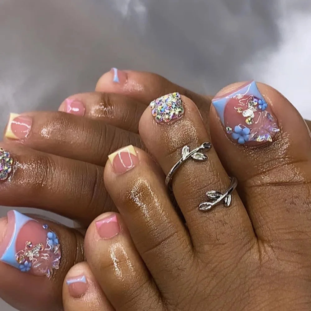24Pcs Short Square Head French Fake Toenails with 3D Flower Design Press on False Nails Pink Simple Wearable Full Cover Nail Tip