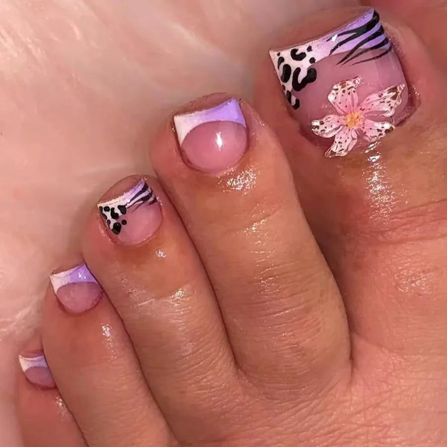 24Pcs Short Square Head French Fake Toenails with 3D Flower Design Press on False Nails Pink Simple Wearable Full Cover Nail Tip